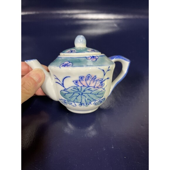 Vintage Chinese Art‎ Pottery Mini Teapot & 3 Cups With Tray Lotus Pattern - D9 - Picture 3 of 7